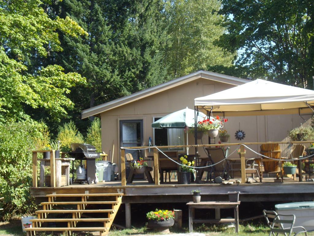 Lake Trail Guesthouse Cumberland Dış mekan fotoğraf