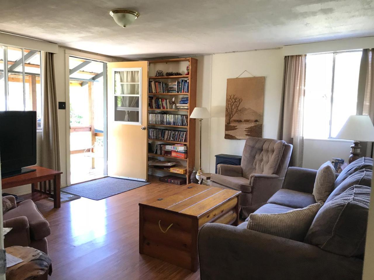 Lake Trail Guesthouse Cumberland Dış mekan fotoğraf